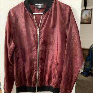 Boohoo Man Unisex Silky Burgundy front zip Jacket Size small US 36